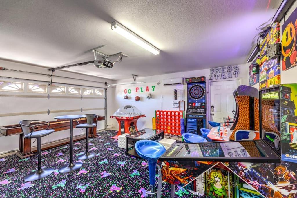 Family Fun For Everyone In Las Vegas- 4 Bedrooms, Billiards, Game Room Henderson Luaran gambar