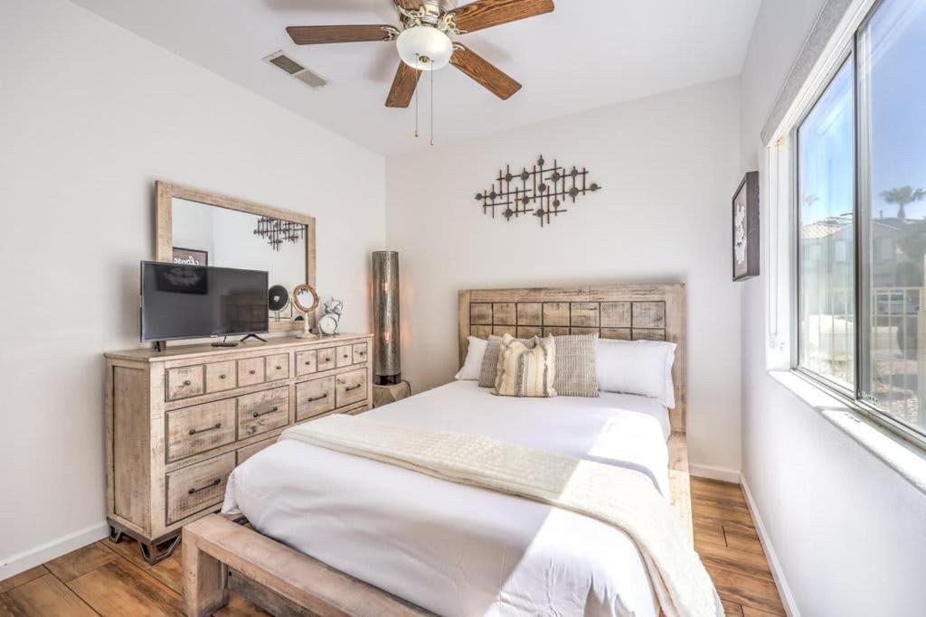 Family Fun For Everyone In Las Vegas- 4 Bedrooms, Billiards, Game Room Henderson Luaran gambar