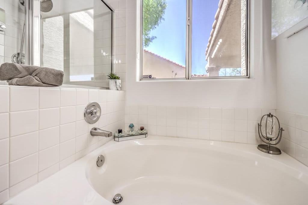 Family Fun For Everyone In Las Vegas- 4 Bedrooms, Billiards, Game Room Henderson Luaran gambar