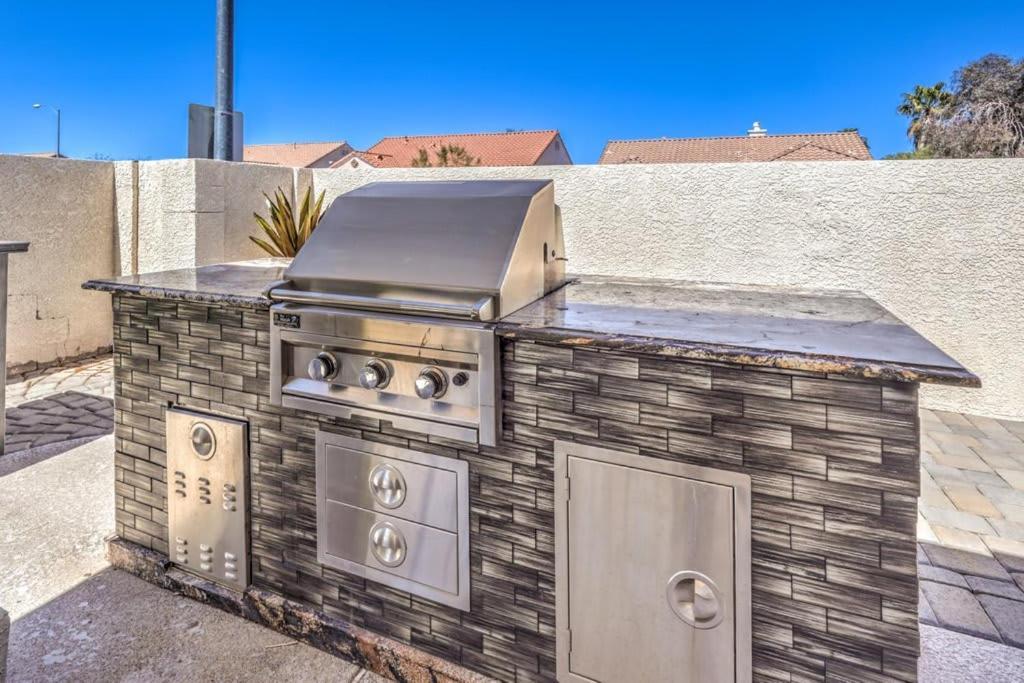 Family Fun For Everyone In Las Vegas- 4 Bedrooms, Billiards, Game Room Henderson Luaran gambar