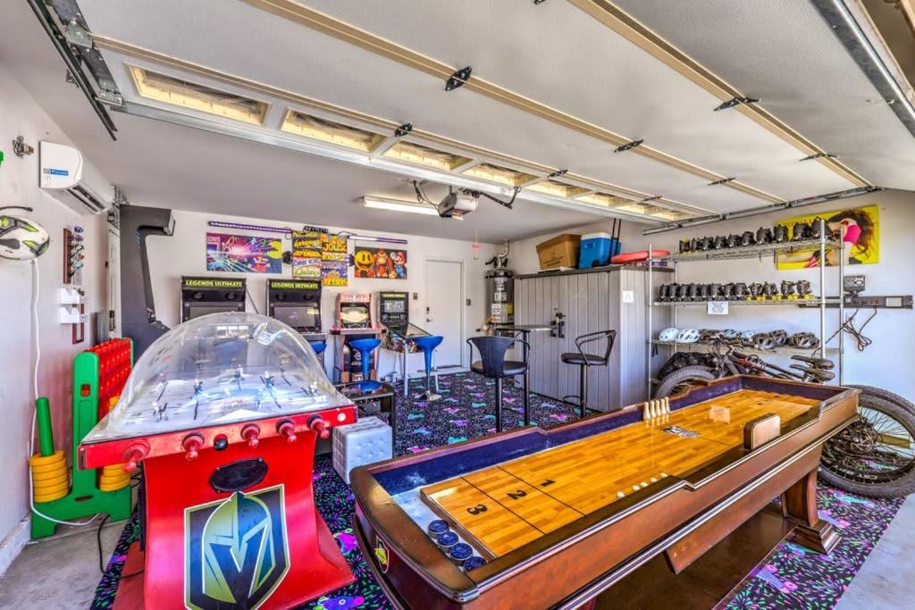 Family Fun For Everyone In Las Vegas- 4 Bedrooms, Billiards, Game Room Henderson Luaran gambar